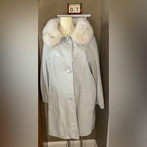Vintage 60s-70s pale Gray Leather coat~real Fox Fur Collar Women’s Size 16